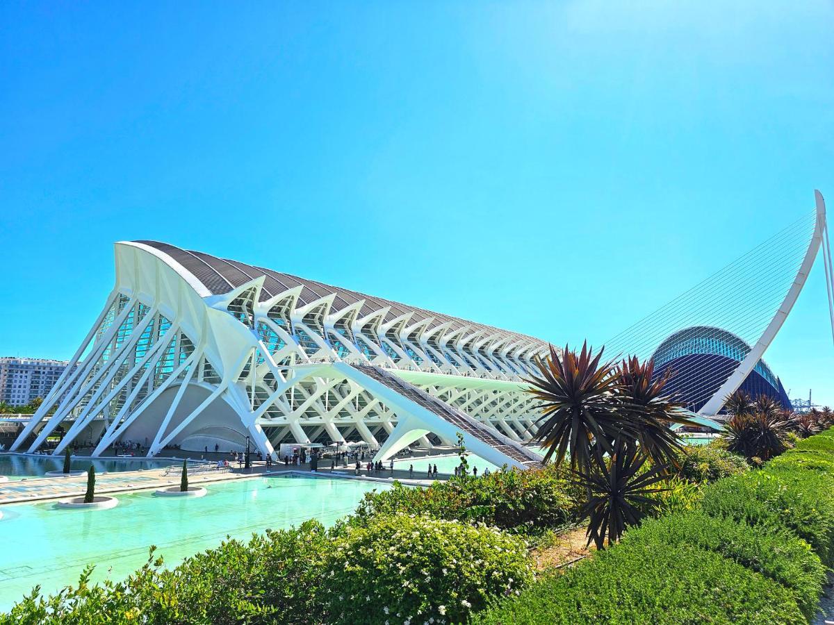 Apartamentos Las Ciencias N Валенсия Экстерьер фото